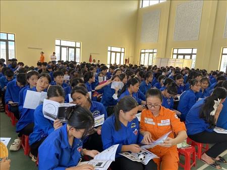 PC Lào Cai: Tích cực tuyên truyền sử dụng điện an toàn, tiết kiệm