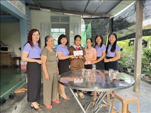 Nữ công PC Phú Yên: Hỗ trợ kinh phí học tập cho con CBCNV mất khi đang làm nhiệm vụ 