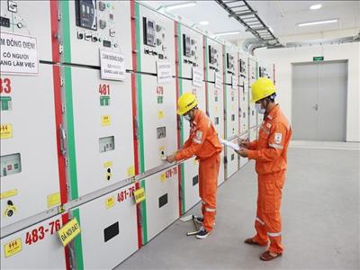 PC Nghệ An: Tập trung nâng cấp, đầu tư mới hạ tầng lưới điện