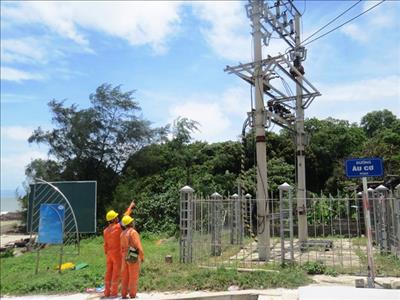 Điện lực Vân Đồn (Quảng Ninh): Chủ động triển khai các giải pháp hữu hiệu trong công tác quản lý vận hành đường dây trên biển