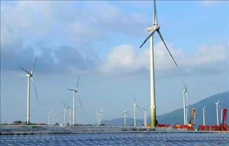 Ninh Thuận định hướng phát triển năng lượng xanh làm đòn bẩy bứt phá