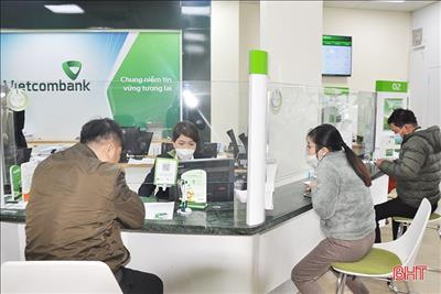 Hà Tĩnh: 69,38% khách hàng thanh toán tiền điện không dùng tiền mặt