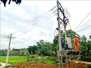 PC Hòa Bình đẩy nhanh tiến độ các công trình điện trên địa bàn tỉnh