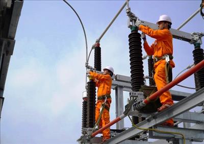 Tổng sản lượng điện thương phẩm trong 6 tháng đầu năm 2023 của PC Quảng Ninh đạt trên 2,54 tỷ kWh