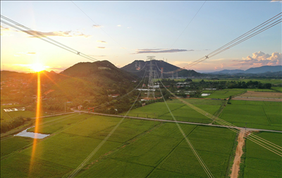 Energizing Quang Trach – Quynh Luu 500kV transmission line: entire circuit-3 500kV line connected