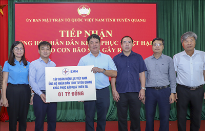 EVN donates VND 3 billion to support Tuyen Quang, Lao Cai, and Yen Bai provinces to overcome serious consequences of flash floods and flooding after Typhoon Yagi