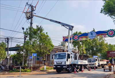 PC Gia Lai: Hiệu quả từ công nghệ sửa chữa nóng hotline