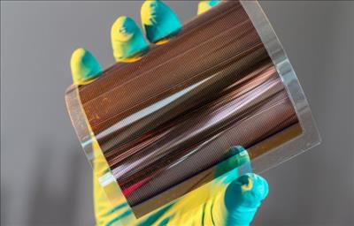 Organic solar cells set 'remarkable' energy record