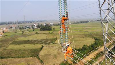 Hoàn thành thi công sửa chữa trục truyền tải điện 500kV Bắc - Nam khu vực miền Trung