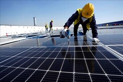 Trung Quốc đứng đầu thế giới trong lĩnh vực sản xuất pin năng lượng Mặt Trời