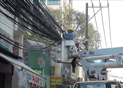 Electric power lines going underground in HCM City