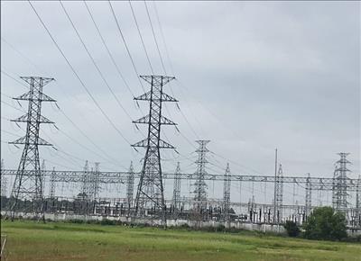 Powering the project for increasing transmission capacity of 220 kV Cu Chi – Trang Bang line