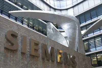 Egypt inks $352-million deal with Siemens to manage power stations