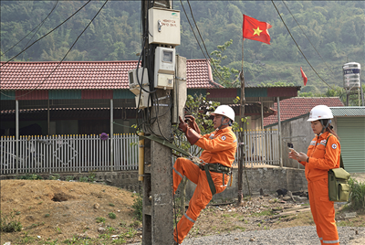 P/S ảnh: Lấy khách hàng làm trung tâm của sự tồn tại và phát triển