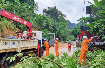 Thông tin cập nhật lúc 9h ngày 13/9/2024 về ảnh hưởng của cơn bão số 3 (YAGI) và lũ lụt tại các tỉnh phía Bắc đến vận hành và cung cấp điện