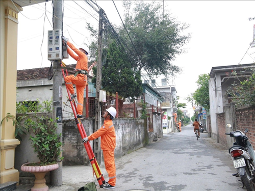 PC Ninh Bình: Hơn 220 nghìn khách hàng sẽ được dịch chuyển ngày ghi chỉ số công tơ về ngày cuối tháng 