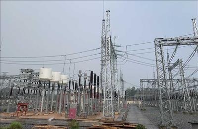 Hoàn thành 8/8 giàn tụ tại 6 trạm biến áp 220-500kV để đảm bảo điện áp cho khu vực phía Bắc