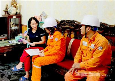 Công ty Điện lực Tuyên Quang tuyên truyền cảnh báo hóa đơn tiền điện tăng sau dịp Tết Nguyên đán