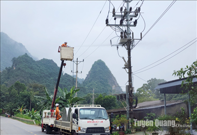 Công ty Điện lực Tuyên Quang bảo đảm cung cấp điện trong mọi điều kiện thời tiết