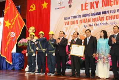  Điện lực TPHCM đón nhận Huân chương Độc lập hạng Nhất