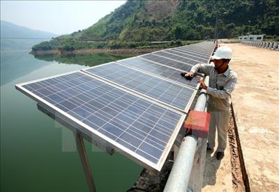 Quang Binh solar power project makes adjustments