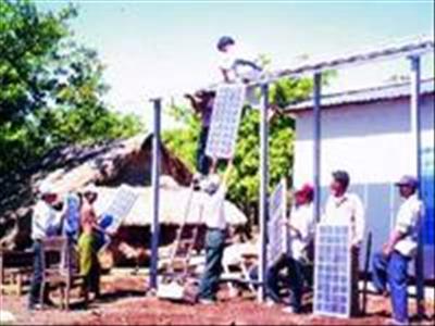 Quảng Bình: invested 53b in supplying 10 communes with power by solar energy.