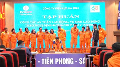 PC Hà Tĩnh tổ chức huấn luyện công tác an toàn lao động, vệ sinh lao động năm 2022