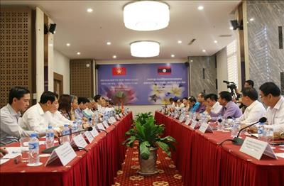 Vietnam, Laos boost cooperation in trade-industry, energy, mining