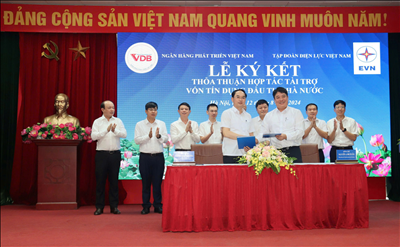 EVN và VDB ký thỏa thuận hợp tác – tài trợ vốn tín dụng đầu tư của nhà nước