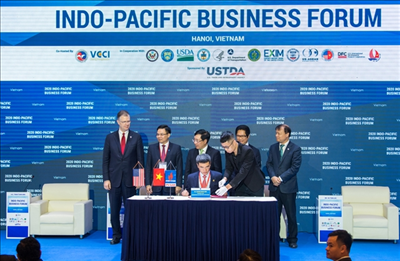 AES Vietnam and PV GAS Ink Term Sheet of the Joint Venture Agreement for Sơn Mỹ LNG terminal