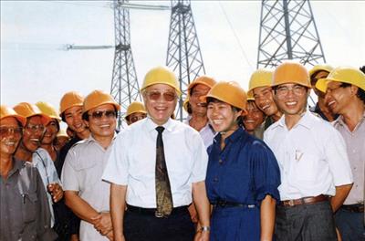 Thủ tướng Võ Văn Kiệt Với công trình tải điện 500 kV Bắc - Nam